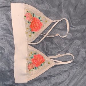 Love pink , laced triangle